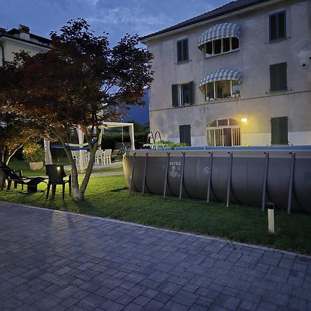 Lago Maggiore, Leggiuno, Ampio Appartamento Kültér fotó