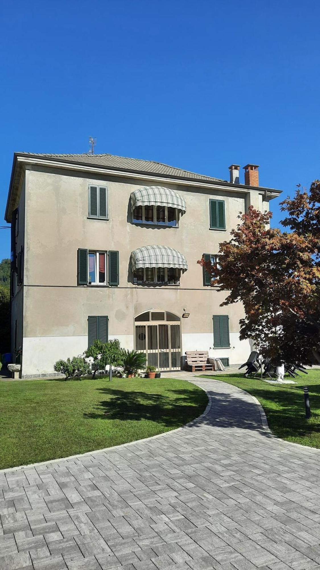 Lago Maggiore, Leggiuno, Ampio Appartamento Kültér fotó